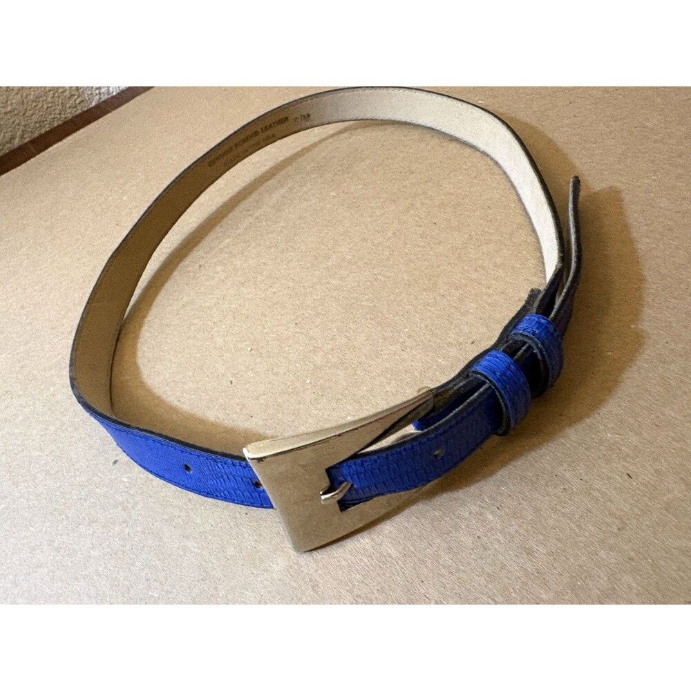 Vintage 3/4” Blue Genuine Bonded Leather S/M Waist 23”- 29.5” Silver-tone Buckle